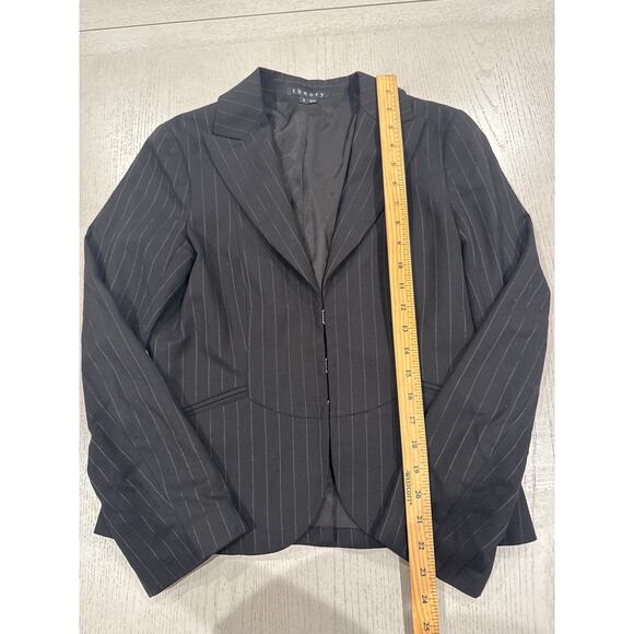 Theory Black Pinstripe Blazer Basiccore Professional Corporate Girly Girlboss Q - Picture 3 of 7